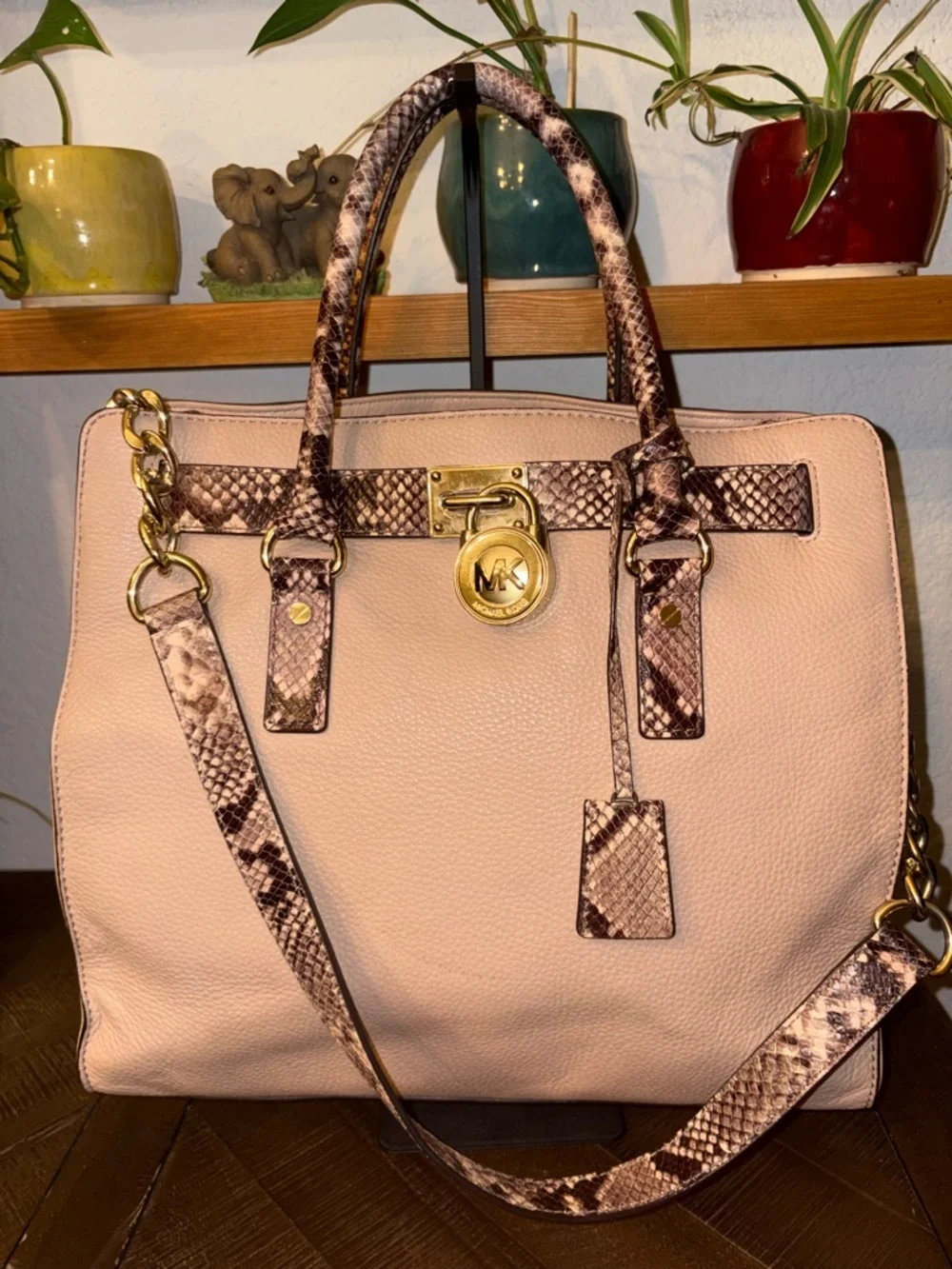 ❤️Michael Kors Hamilton Satchel Snake Trim Lock Bag Blush Beige